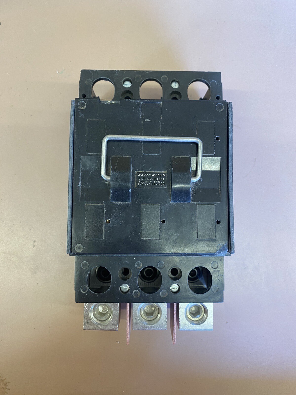 Boltswitch PT324 Pullout Switch 3 Pole 200A