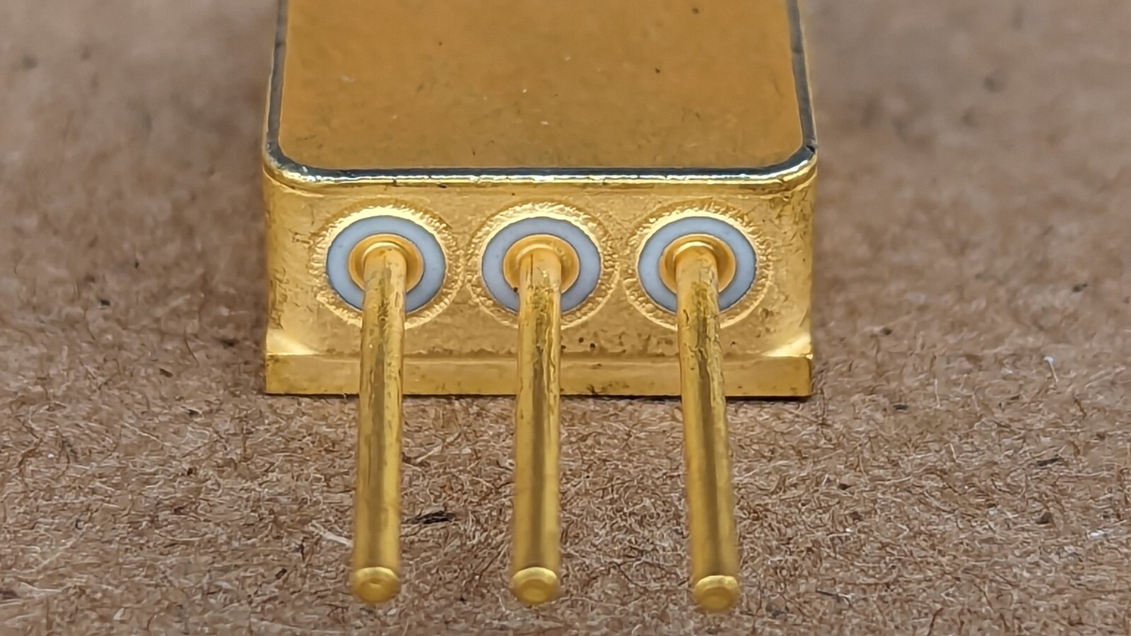 1 – VINTAGE QUALITY Power MOSFET GOLD PLATED Transistor – PICTURE FOR REFERENCE