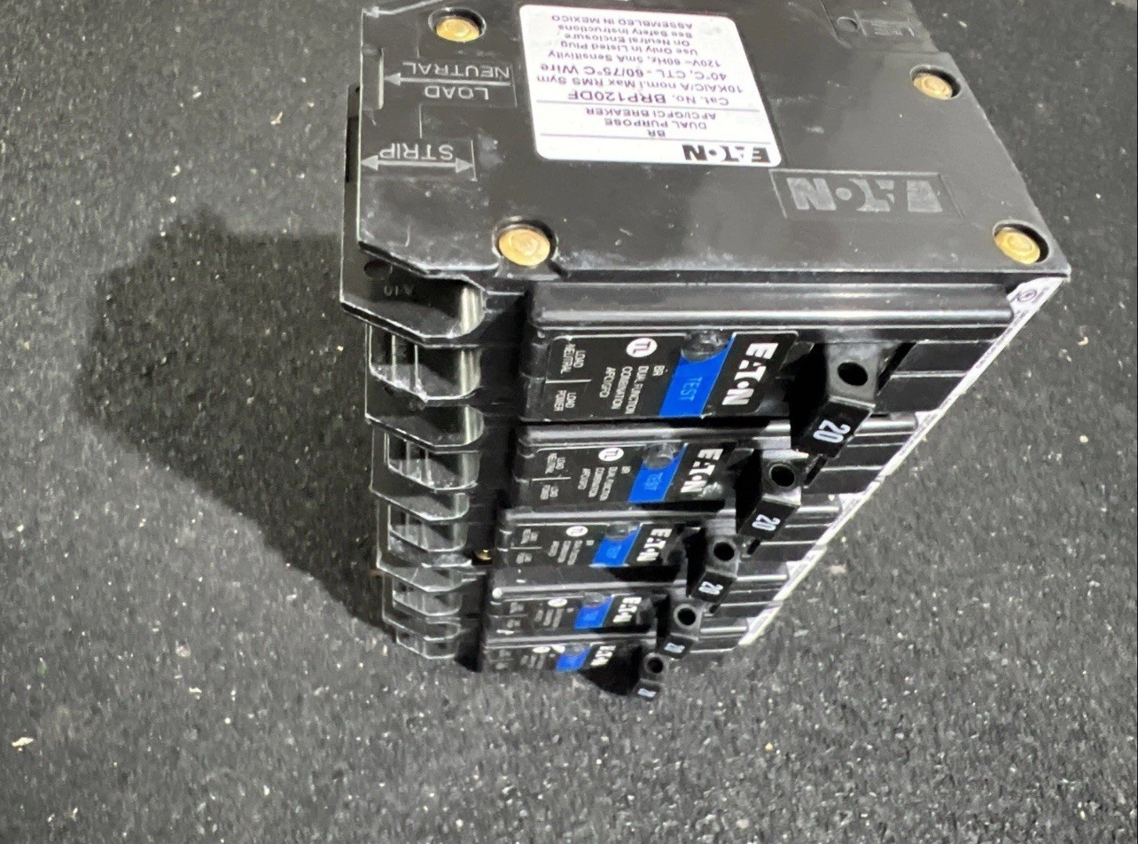 (5) Eaton BRP120DF 20 Amp 1 Pole BR AFCI/GFCI Dual Function Circuit Breaker