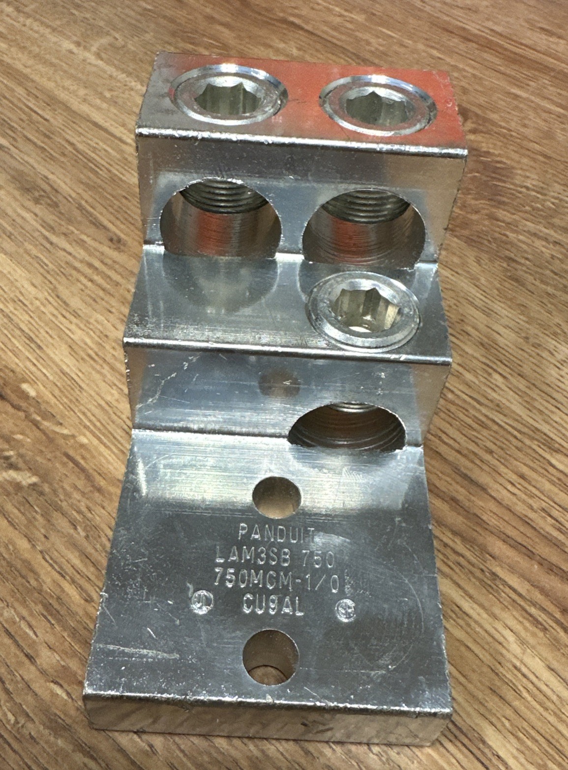 Panduit LAM3SB (Set of 4) 750 750MCM – 1/0 CU9AL Lug Connectors