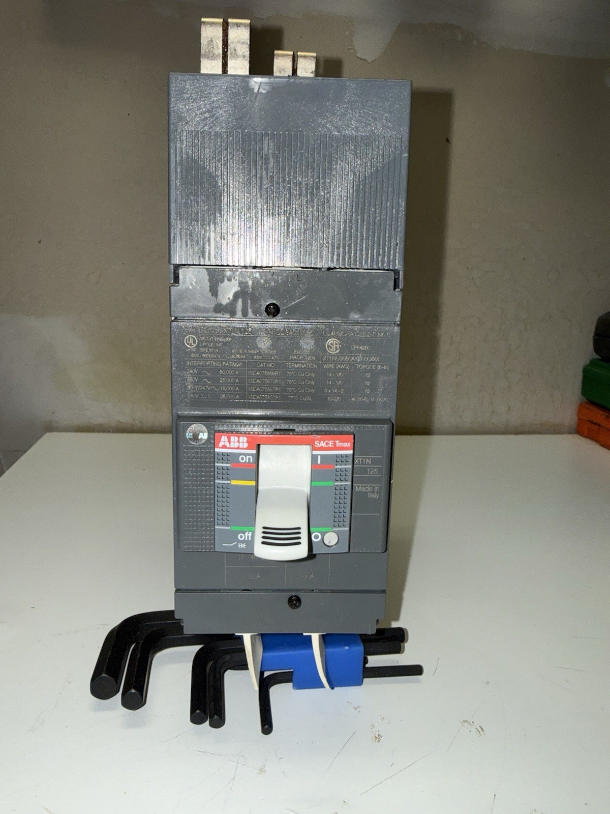 ABB SACE Tmax 80A 600V 3-Pole Circuit Breaker XT1NU3080AYD000XXX