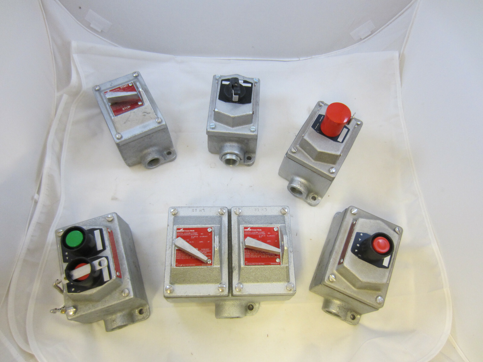 CROUSE HINDS EXPLOSION PROOF FLEXSTATION CONTROL STATION