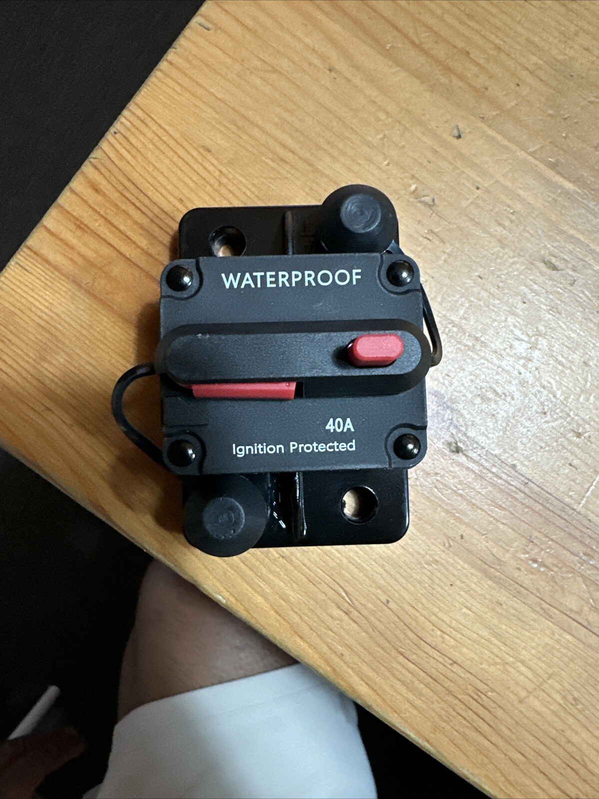 VCB60 12/24 24 VOLT Circuit Breaker 40A DC WATERPROOF W IGNITION PROTECTION