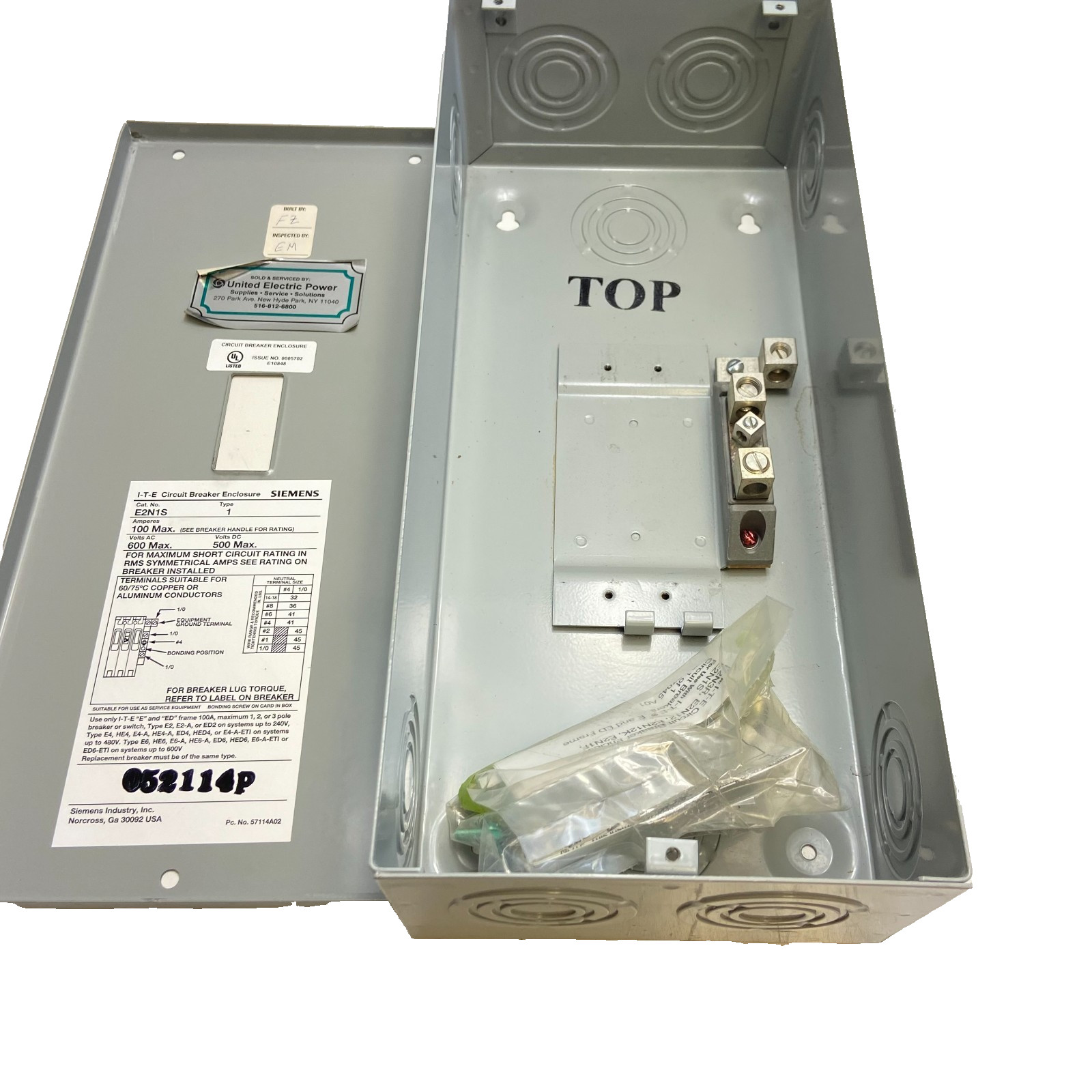 SIEMENS E2N1S Circuit Breaker Enclosure NEMA 1 Indoor 100 Amp 600 Volt