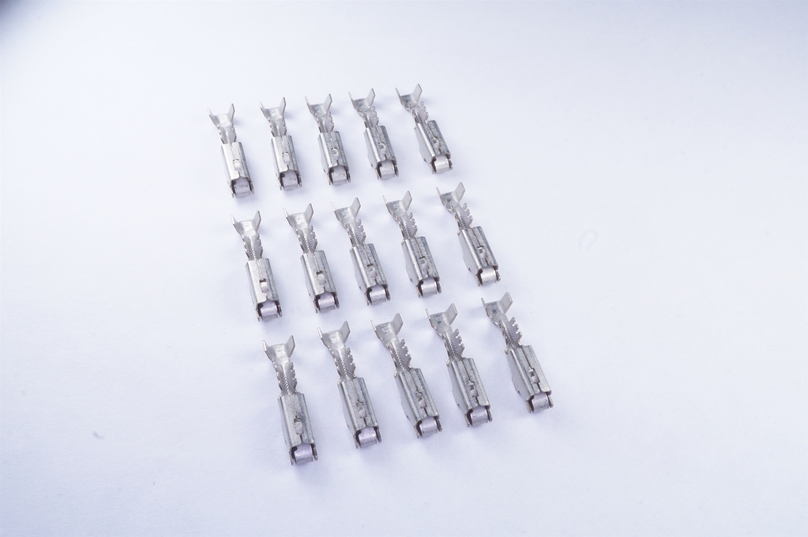 Lot of 15 12110844 Delphi Metri-Pack Female Socket 280 Series Terminal Crimp NOS