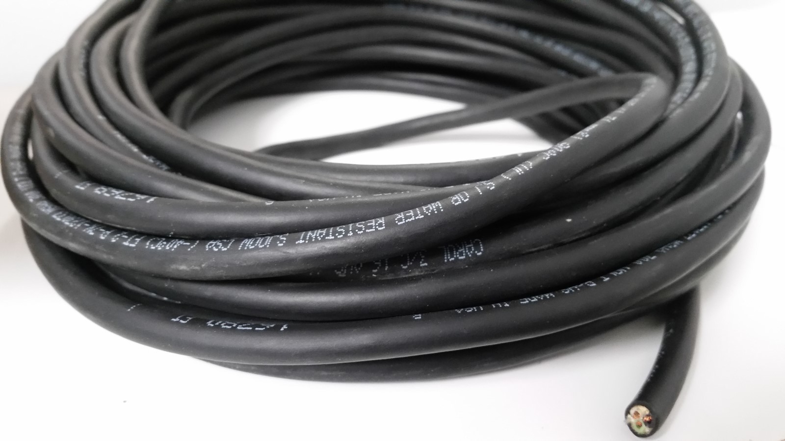 16/3 SJOOW SJ Indoor/Outdoor Portable Cord 300V 25′ Black NEW USA PORTABLE POWER