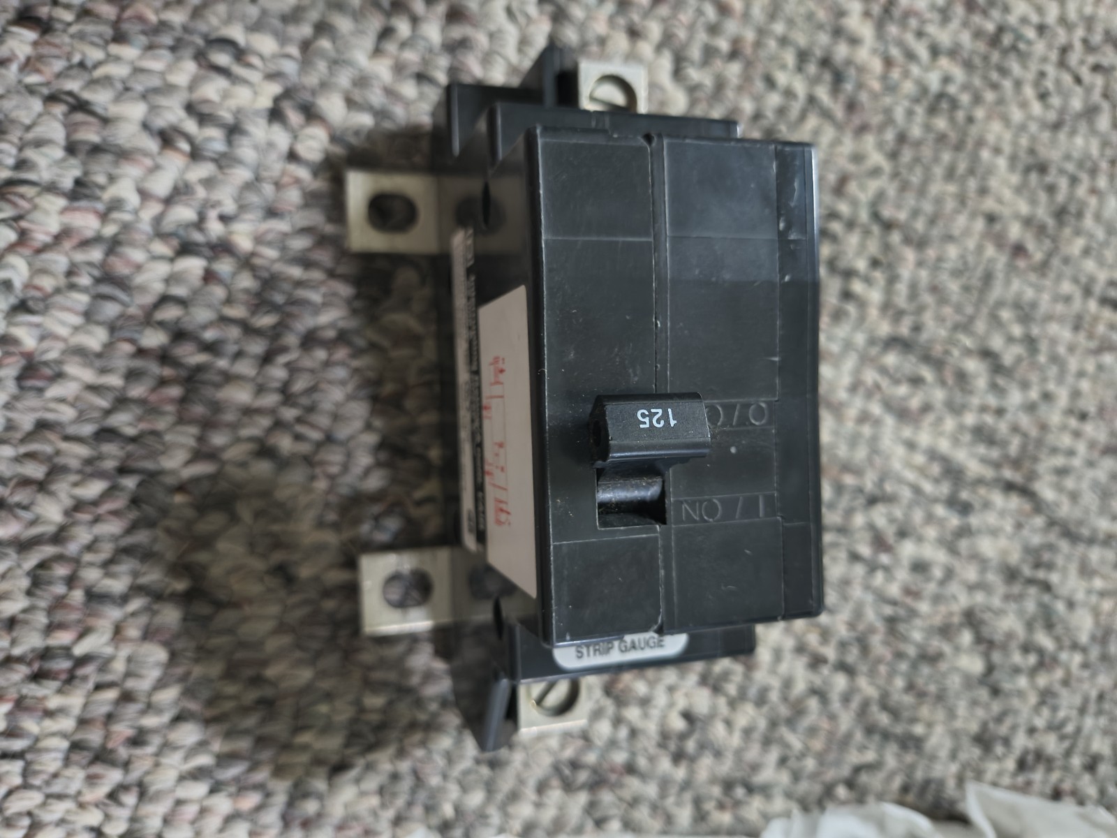 Square D QOM2125VH 125 Amp 240V 3 Pole Circuit Breaker-Warranty (Ship Same Day)
