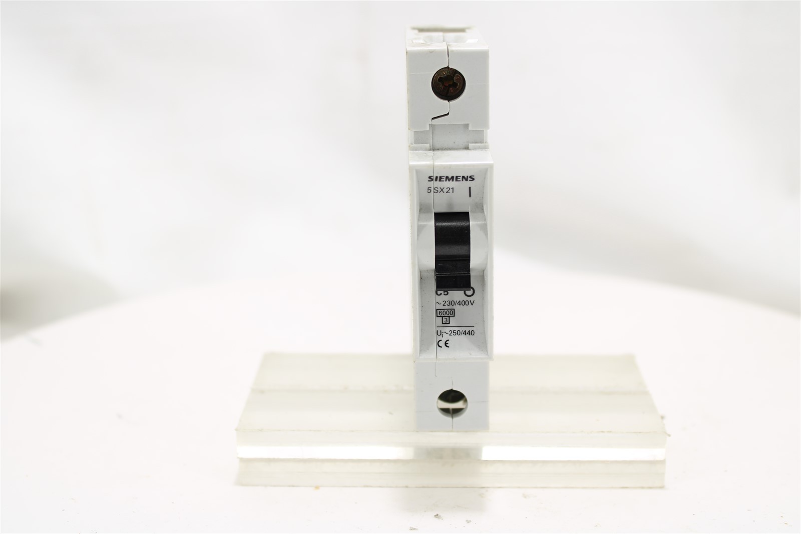 Siemens 5SX21C5 SENTRON MCB | 1-Pole Type C | 0.5A | 230/400V AC 6kA DIN Rail