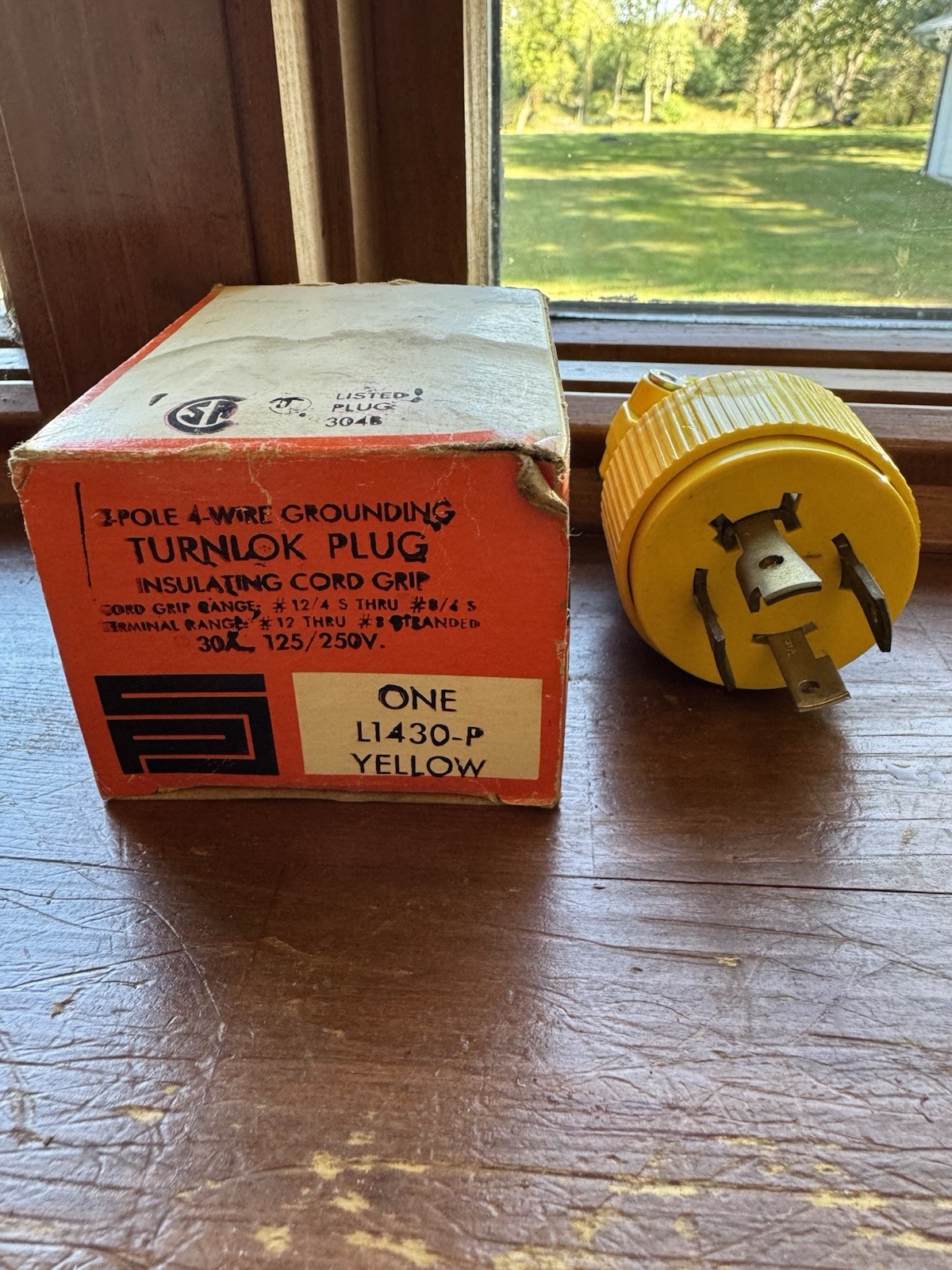 Pass & Seymour Legrand L1430-P Turnlok Plug 30A 125/250V 3 Pole 4 Wire